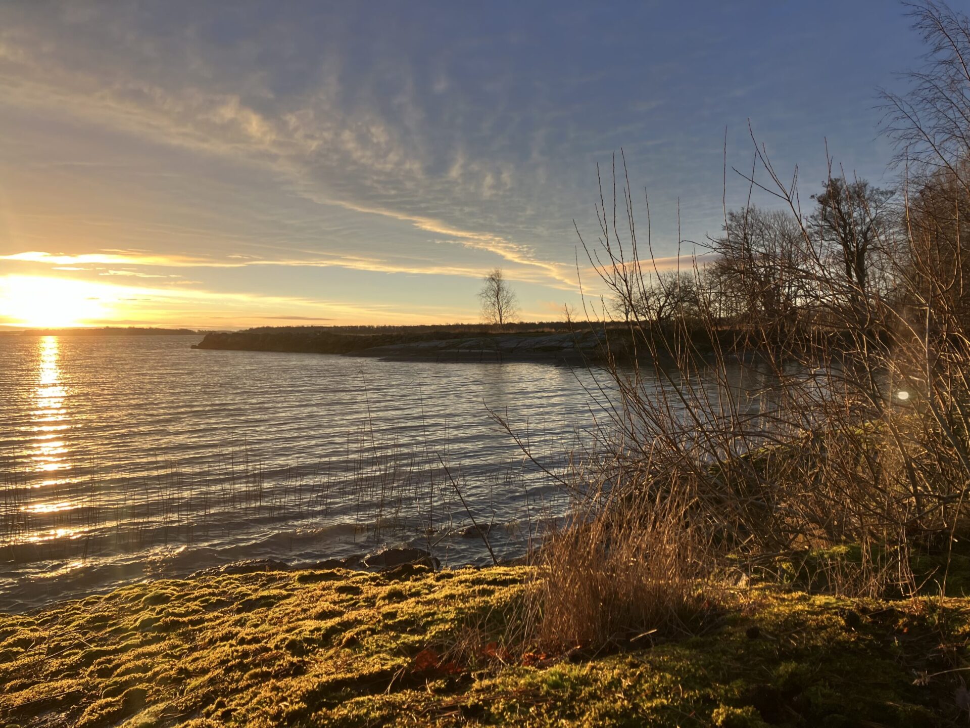See mit Sonnenuntergang